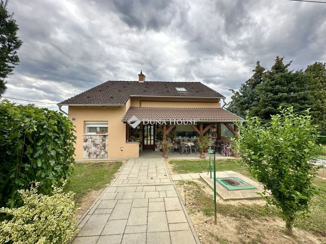 Eladó családi ház, Nagylengyelen 86 M Ft, 6 szobás