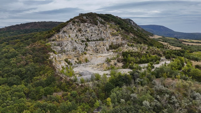 Eladó ipari ingatlan, Kesztölcön 580 M Ft / költözzbe.hu