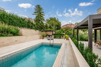 Eladó családi ház, XI. kerületben 299 M Ft, 4 szobás