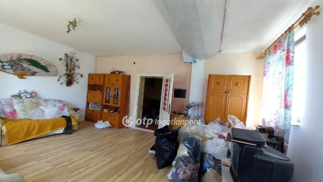 Eladó családi ház, Kalocsán 16.8 M Ft, 3 szobás