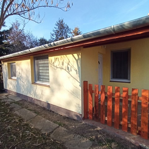 Eladó nyaraló, Szolnokon 19.95 M Ft, 1 szobás