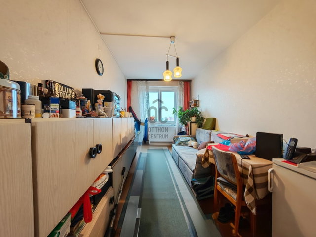 Eladó panellakás, Székesfehérvárott 65 M Ft, 3 szobás