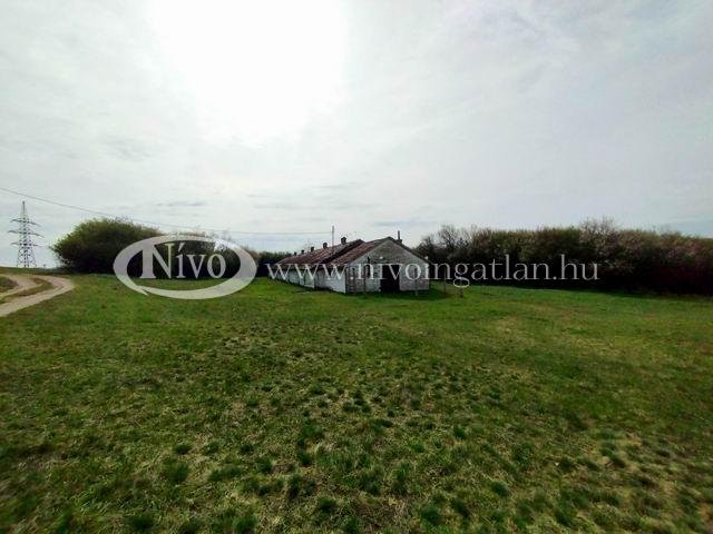 Eladó mezogazdasagi ingatlan, Veszprémben 133 M Ft