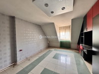 Eladó családi ház, Vácon 89.9 M Ft, 5 szobás