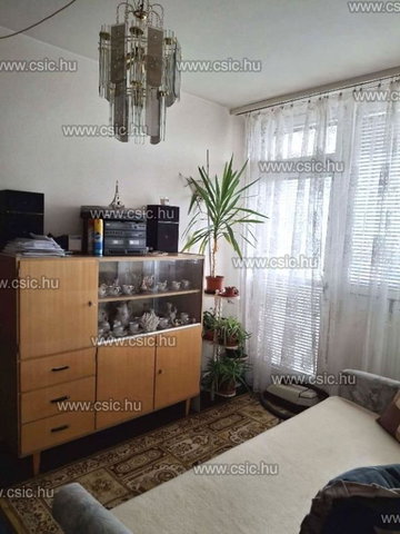 Eladó panellakás, Budapesten, XV. kerületben 65 M Ft, 2+1 szobás