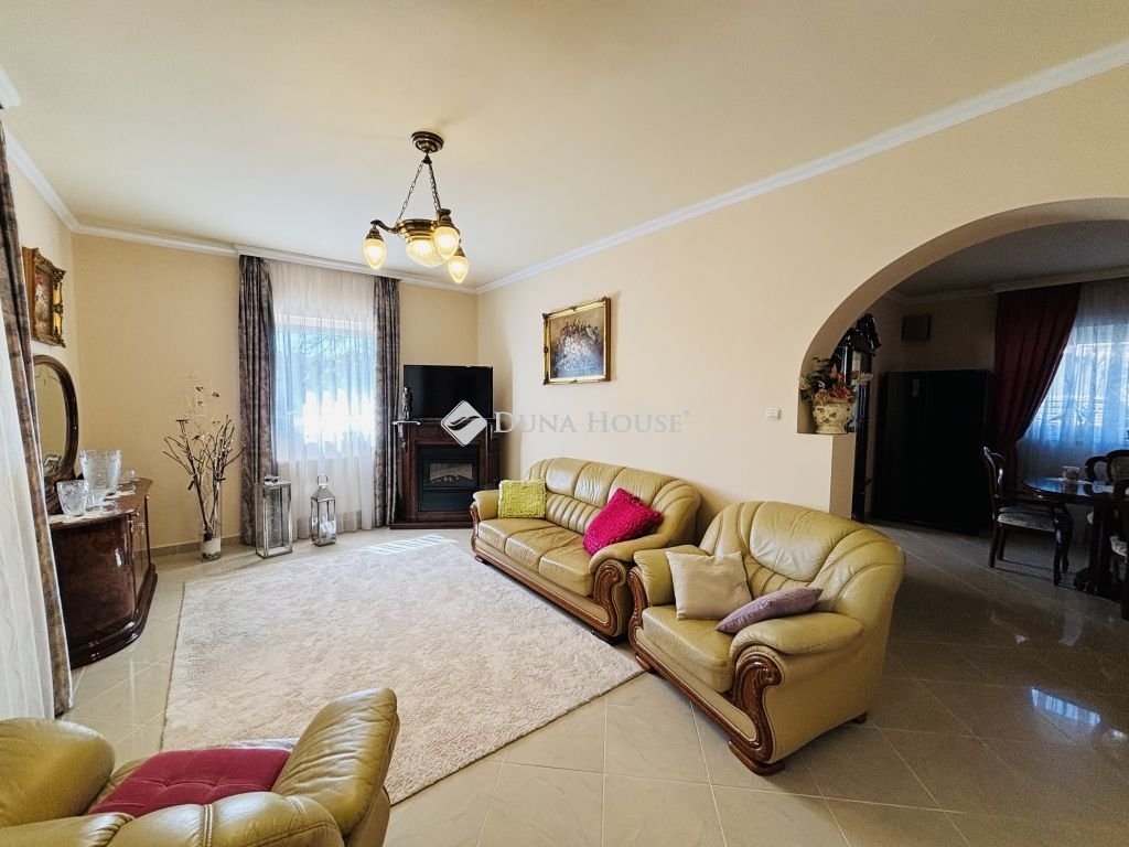 4 bed · 135m² · 99.900.000 ft