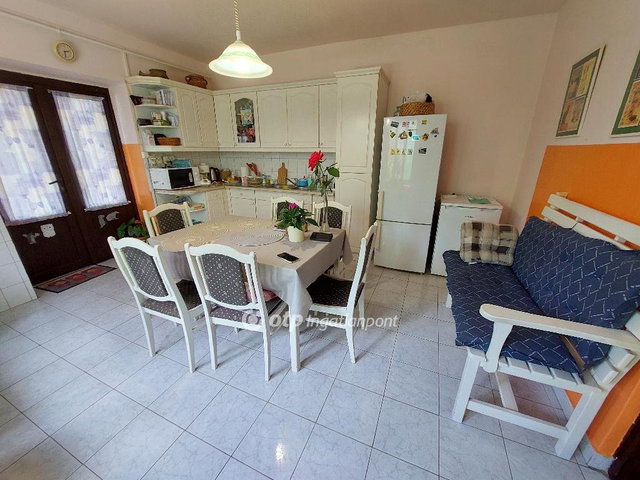 Eladó családi ház, Szentesen 85 M Ft, 7 szobás
