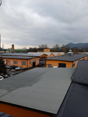 Kiadó ipari ingatlan, Solymáron 180 E Ft / hó