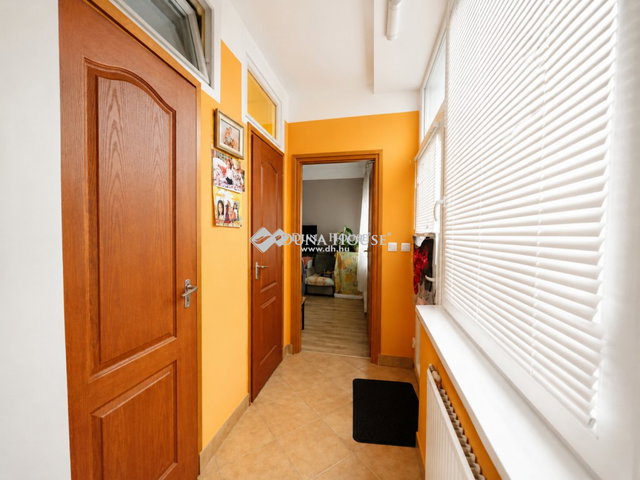 Eladó téglalakás, Szombathelyen 45 M Ft, 2 szobás