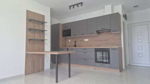 Kiadó téglalakás, albérlet, Győrött 330 E Ft / hó, 4 szobás