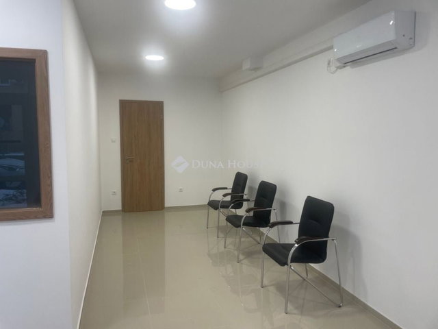 Kiadó üzlethelyiség, Nagykátán 180 E Ft / hó