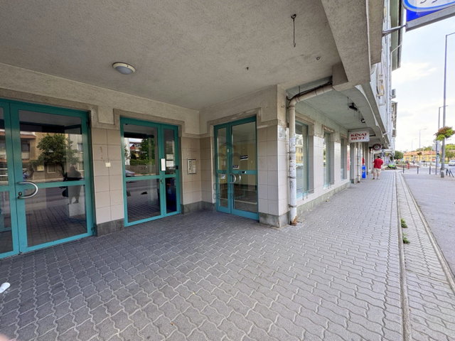 Eladó ipari ingatlan, Budapesten, XV. kerületben 41.99 M Ft