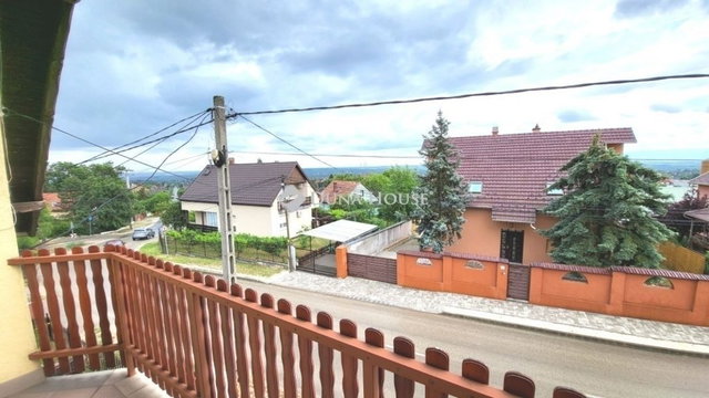 Eladó családi ház, Érden 149 M Ft, 6 szobás