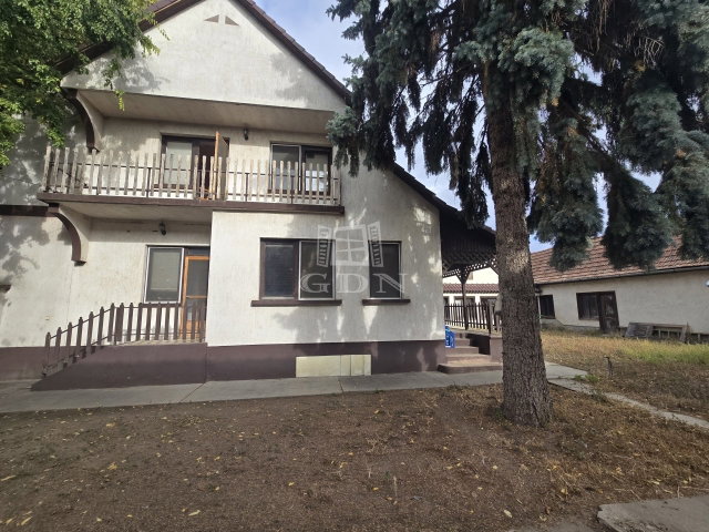 Eladó családi ház, Bácsalmáson 29.49 M Ft, 5 szobás
