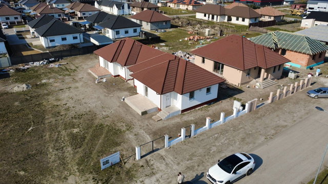 Eladó családi ház, Jászberényben 63.9 M Ft, 4 szobás