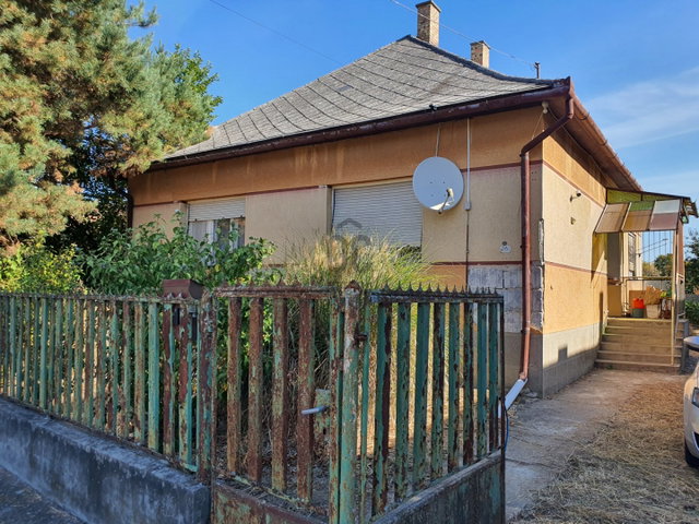 Eladó családi ház, Jékén 16.5 M Ft, 3 szobás