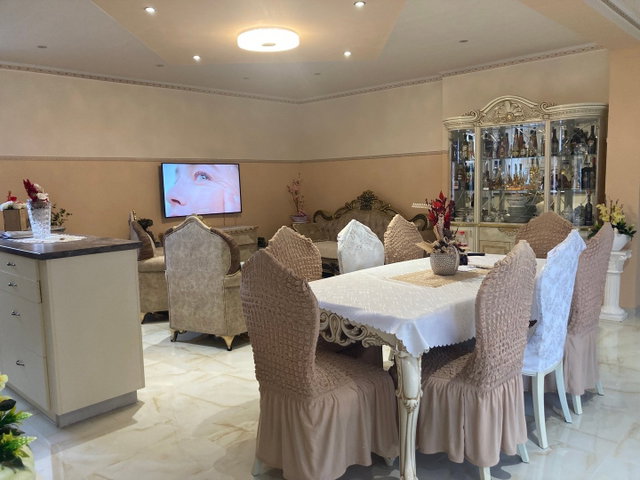 Eladó családi ház, Kiskunhalason 34.99 M Ft, 10 szobás