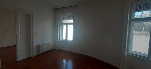 Kiadó téglalakás, albérlet, VII. kerületben, Wesselényi utcában