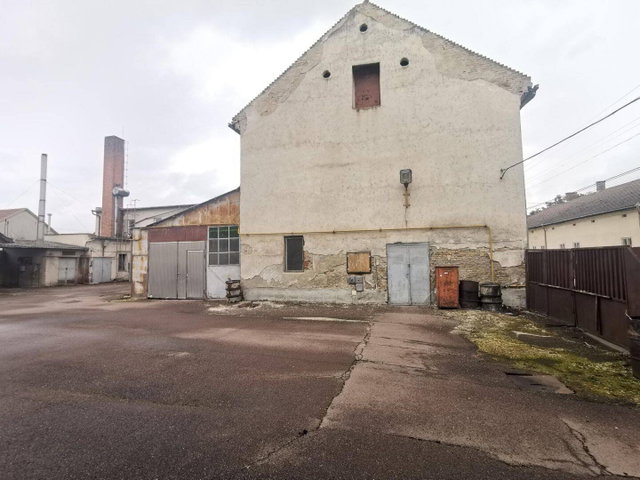 Eladó ipari ingatlan, Tiszaföldváron 39.9 M Ft