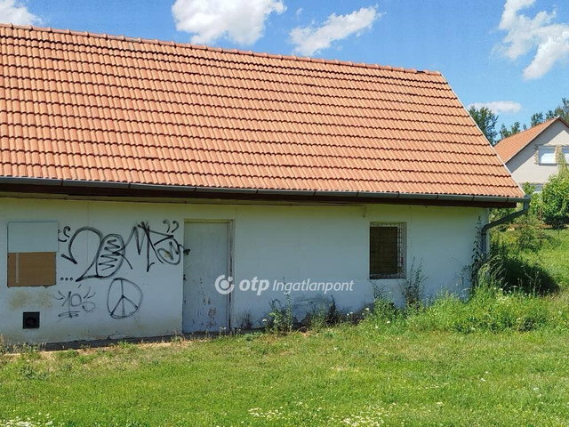 Eladó családi ház, Nagykozáron 22.6 M Ft, 3+1 szobás