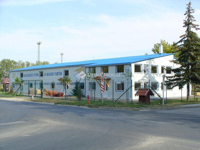 Eladó ipari ingatlan, Siófokon, Bajcsy-Zsilinszky utcában 550 M Ft