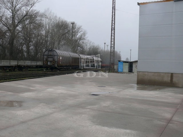 Kiadó ipari ingatlan, Kecskeméten 1418 E Ft / hó
