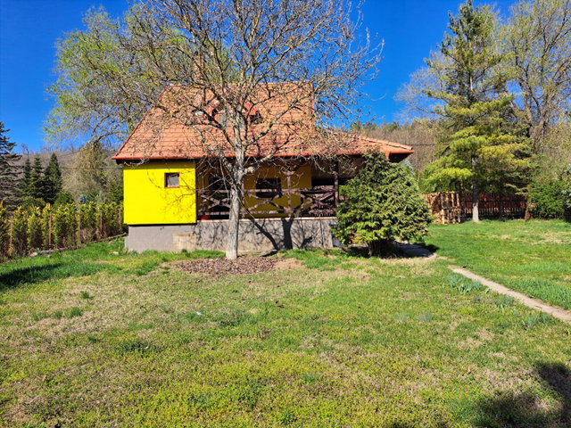 Kiadó családi ház, albérlet, Domonyban 220 E Ft / hó