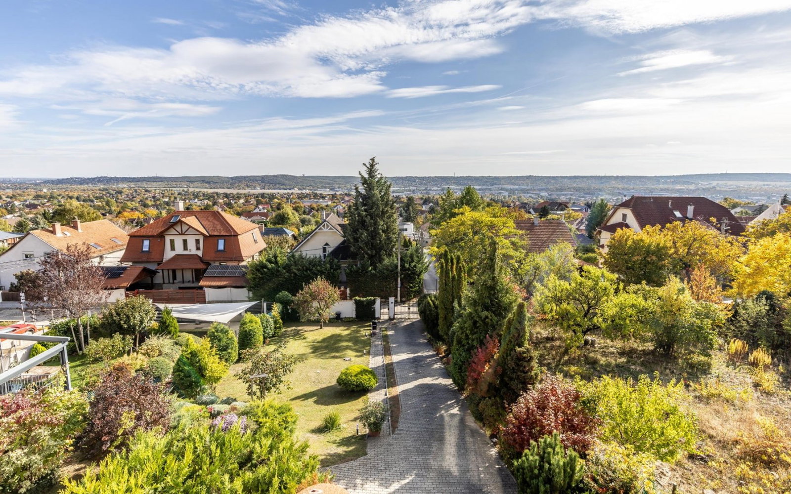 5 bed · 280m² · 309.000.000 ft