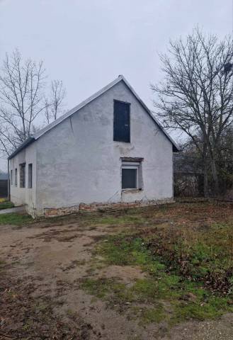 Eladó mezogazdasagi ingatlan, Dabason 18 M Ft