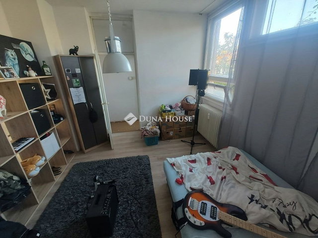 Eladó téglalakás, Szegeden 52.5 M Ft, 2 szobás