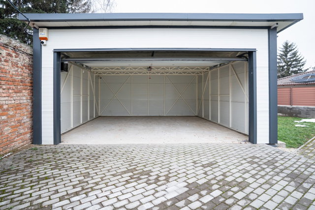 Kiadó garázs, Miskolcon 80 E Ft / hó / költözzbe.hu