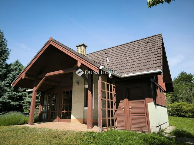 Eladó nyaraló, Győrújbaráton 46 M Ft, 1 szobás