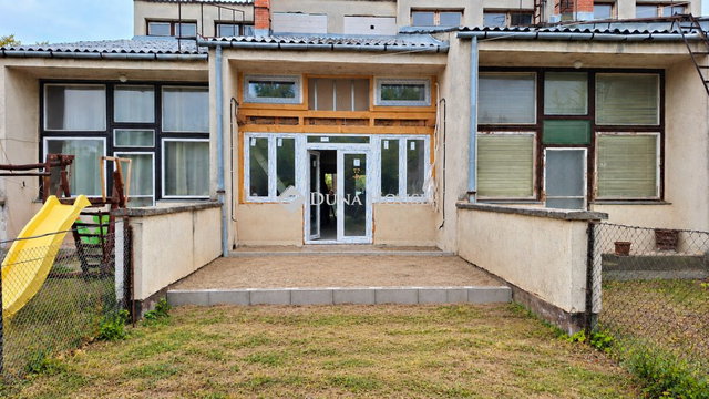 Eladó családi ház, Örkényen 72 M Ft, 5 szobás