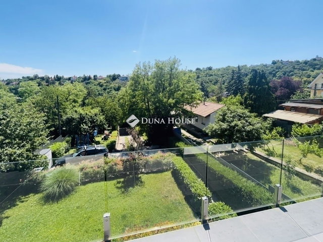 Eladó családi ház, Szentendrén 198 M Ft, 4 szobás