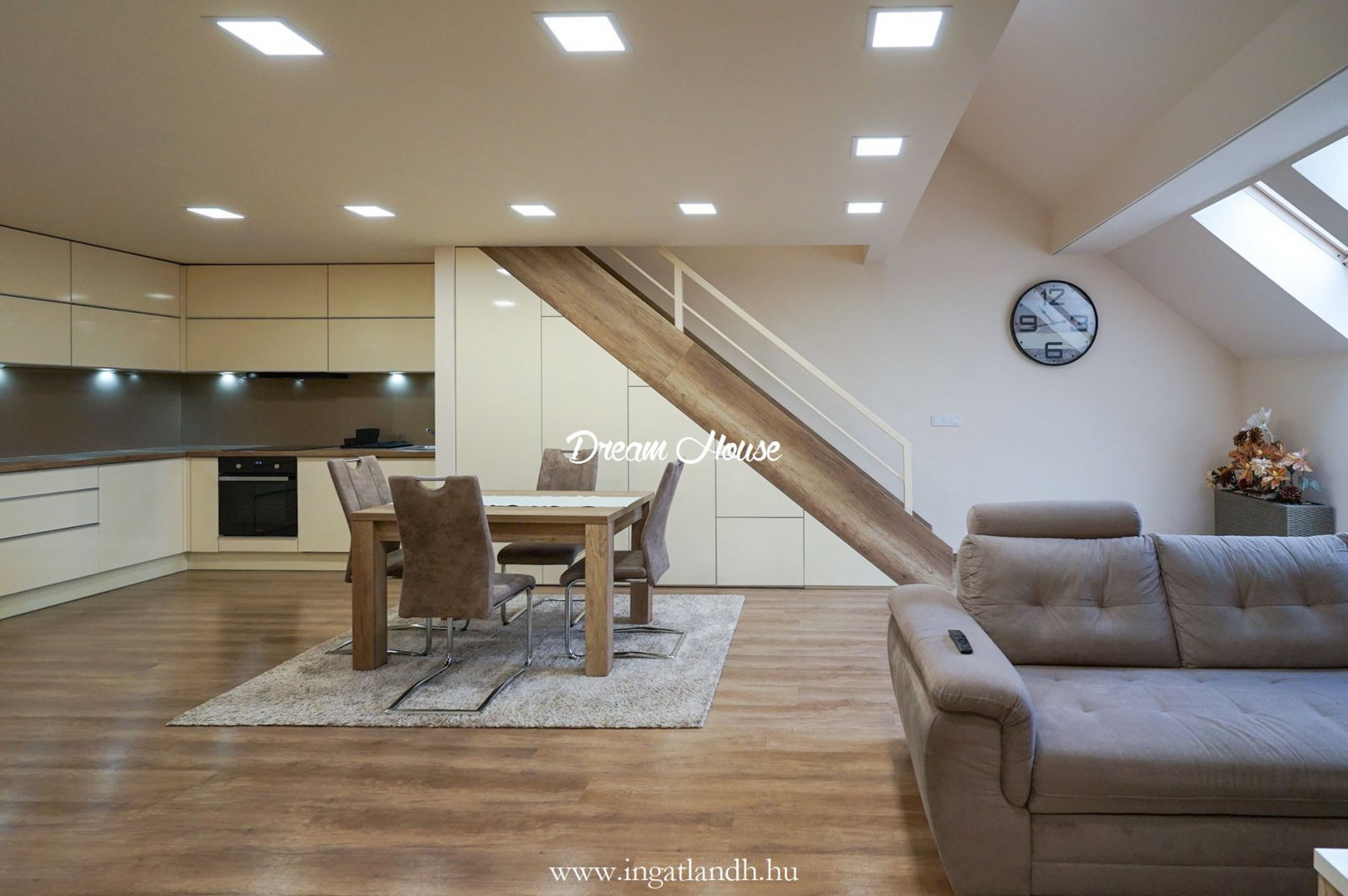 2 bed · 68m² · 205.000 ft