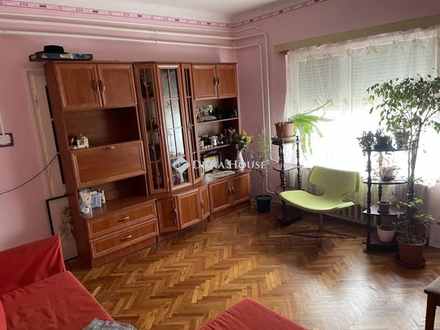 Eladó családi ház, Szabadszálláson 44.9 M Ft, 5 szobás