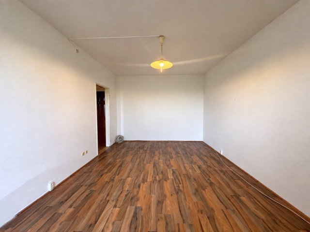 Eladó téglalakás, Pécsett 33.5 M Ft, 2 szobás