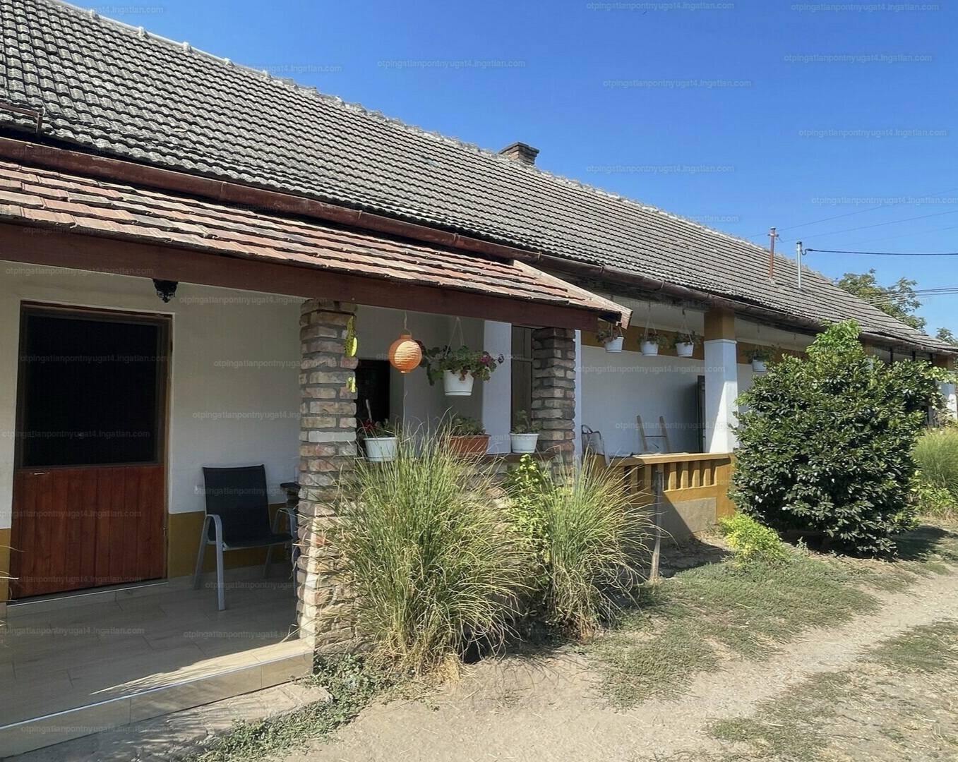3 bed · 90m² · 34.700.000 ft