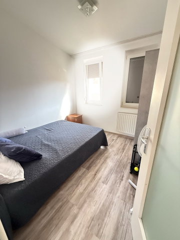 Kiadó téglalakás, albérlet, Pakson 200 E Ft / hó, 2 szobás