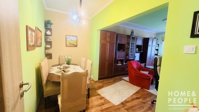 Eladó téglalakás, Hódmezővásárhelyen 45 M Ft, 2 szobás