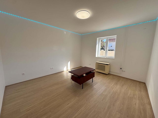 Eladó családi ház, Hosszúpályin 59.999 M Ft, 3 szobás