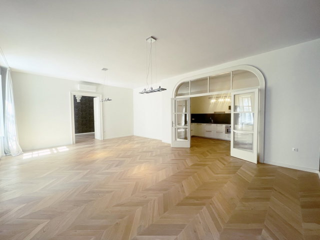 Kiadó téglalakás, albérlet, Budapesten, VI. kerületben