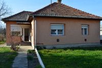 Eladó családi ház, Tápiószentmártonon 25 M Ft, 3 szobás