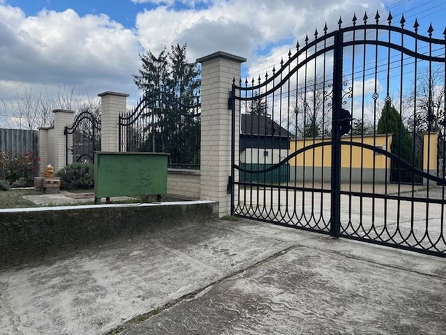 Eladó családi ház, Szigetszentmiklóson 144.9 M Ft, 4 szobás