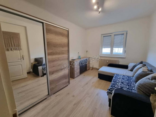 Eladó téglalakás, Dunaújvárosban, Május 1. utcában 34 M Ft