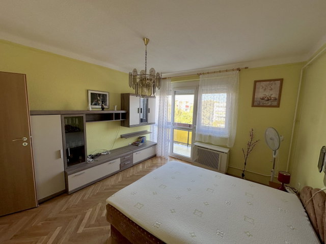 Kiadó téglalakás, albérlet, Siófokon 180 E Ft / hó, 3 szobás