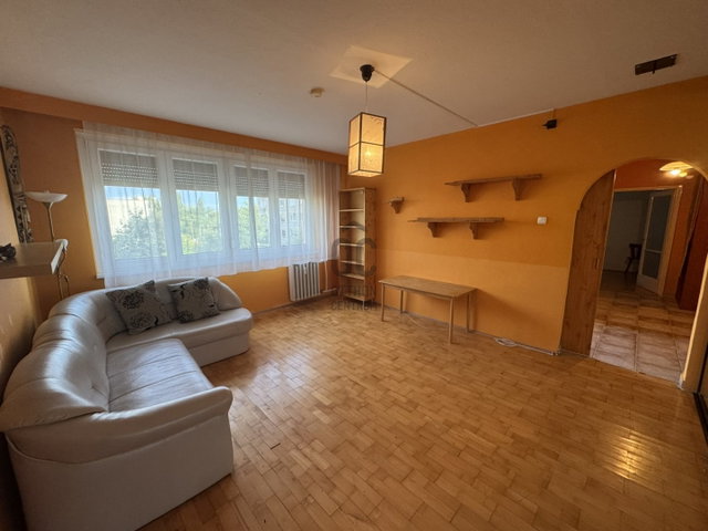 Eladó panellakás, Kecskeméten 40.4 M Ft, 2 szobás