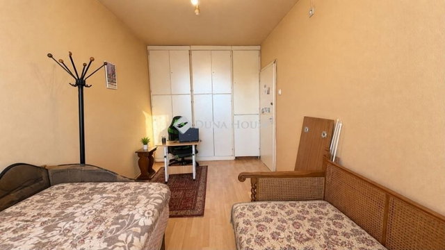 Eladó panellakás, Szentendrén 60 M Ft, 2 szobás
