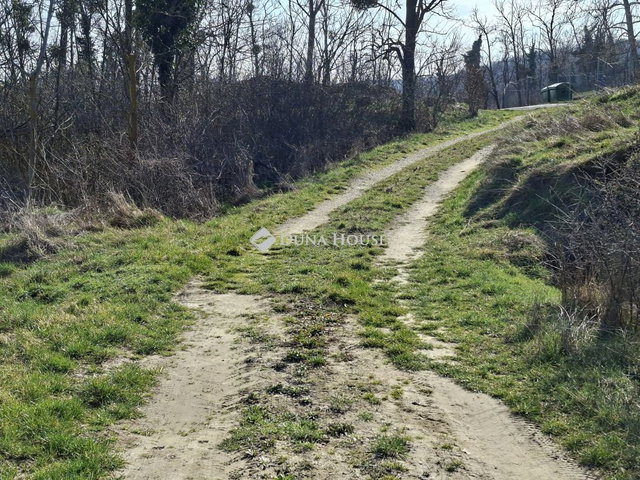 Eladó telek, Balatoncsicsón 26.9 M Ft / költözzbe.hu