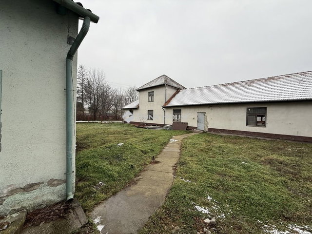 Eladó ipari ingatlan, Cegléden 99 M Ft / költözzbe.hu